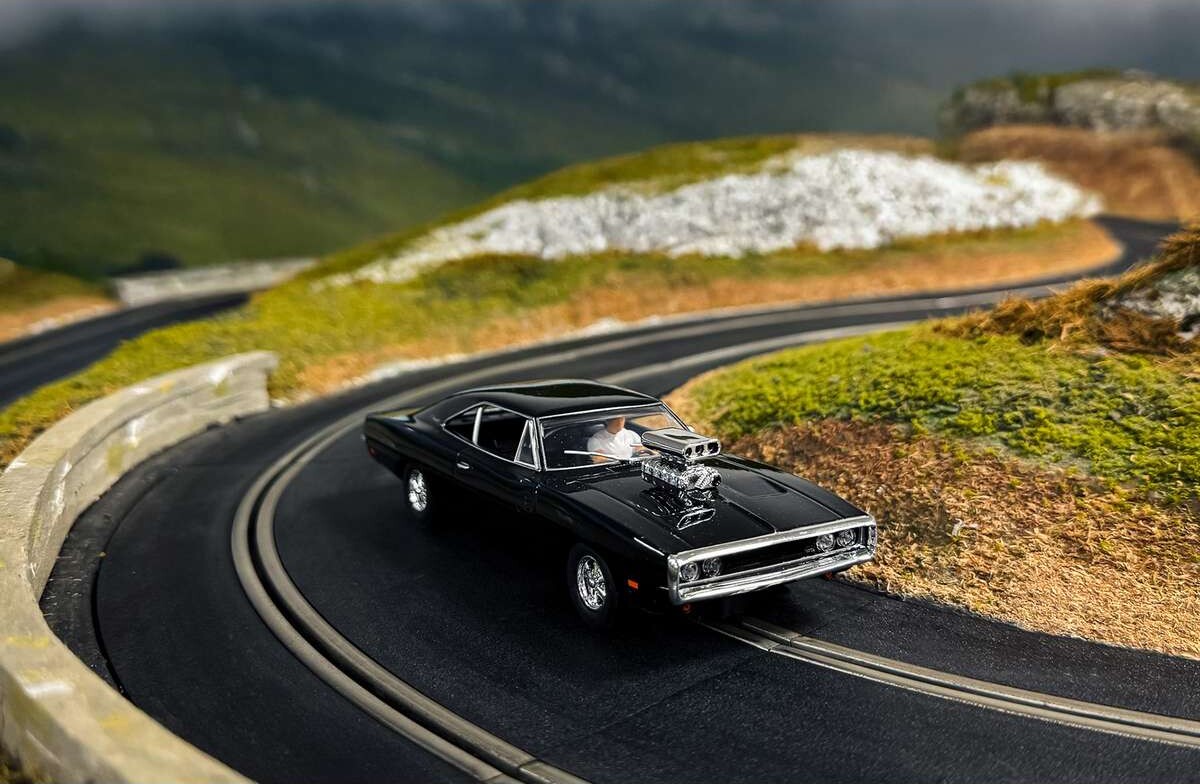 Scalextric - Fast And Furious Hot Laps Race Set 1 32 - C1458M