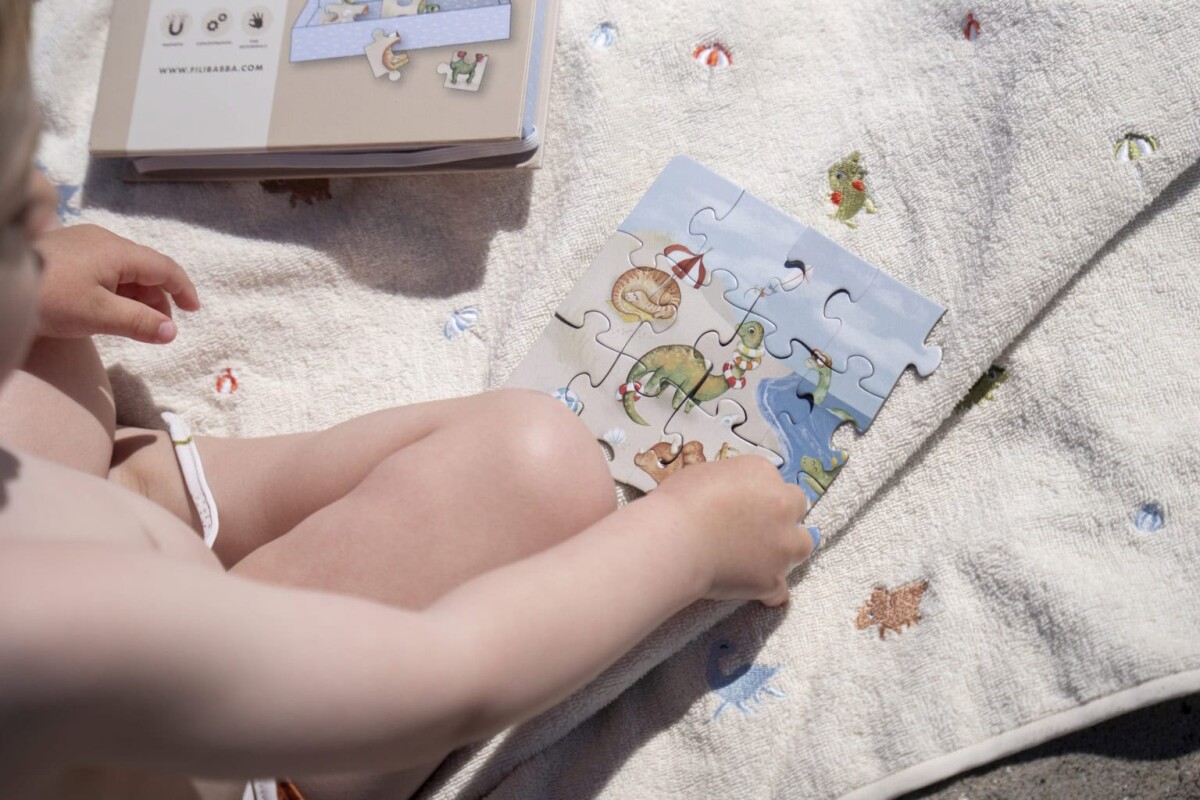 Filibabba - Badehåndklæde Med Hætte Til Børn - Dino Strand - Hvid