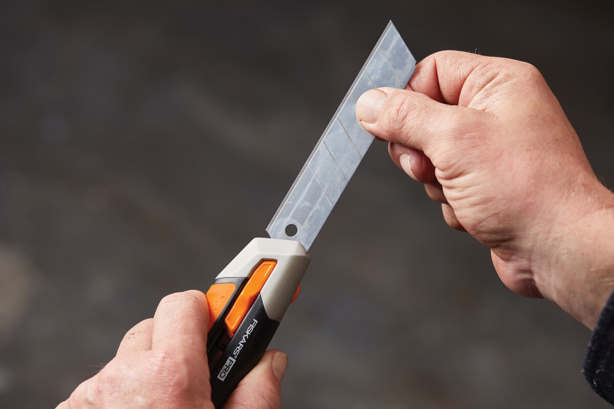 Fiskars Pro - Carbonmax Universalkniv - 25 Mm