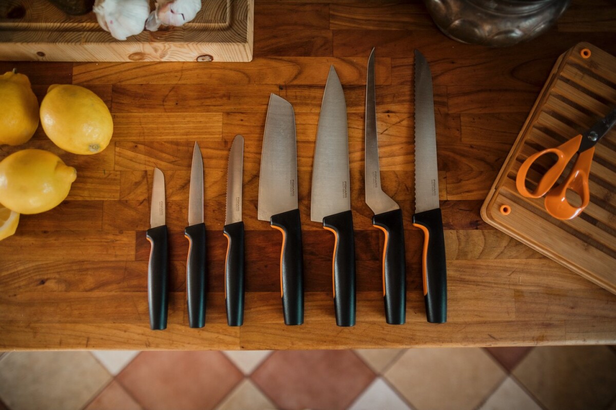Fiskars Functional Form - Brødkniv - 21 Cm