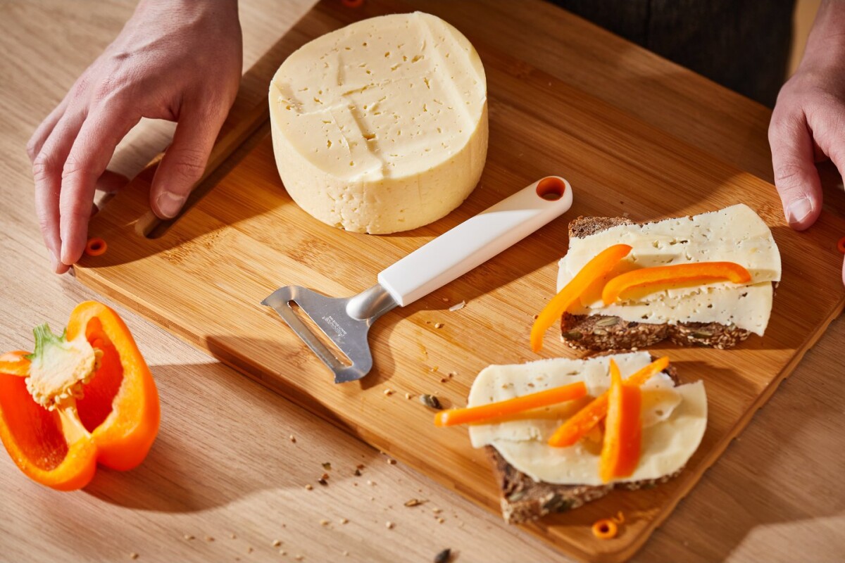 Fiskars Functional Form - Ostehøvel Til Blød Ost