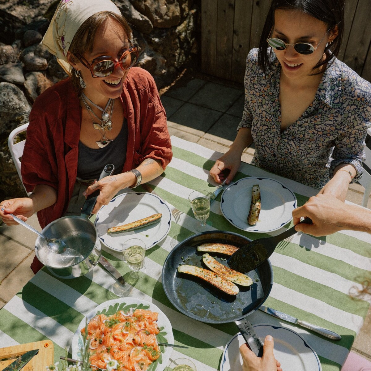 Fiskars Functional Form - Stegepande - 28 Cm