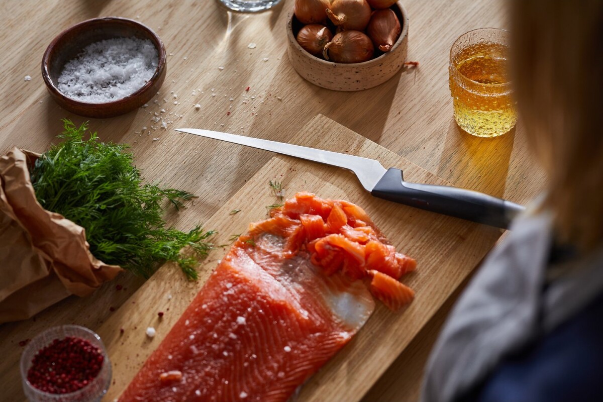 Fiskars - Hard Edge Filetkniv 22 Cm