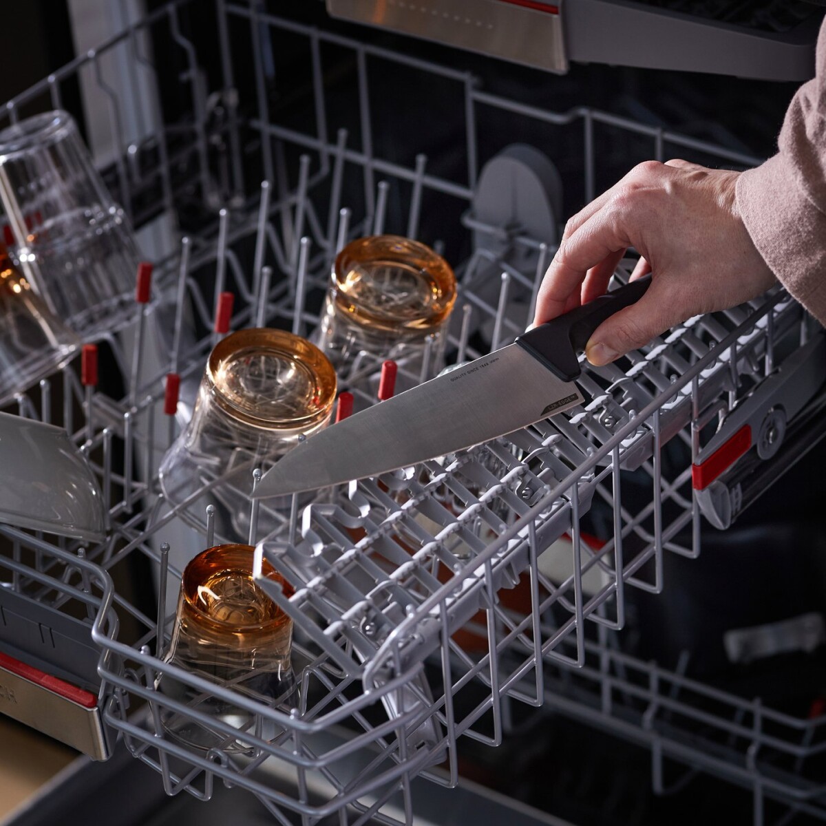 Fiskars - Hard Edge Filetkniv 22 Cm