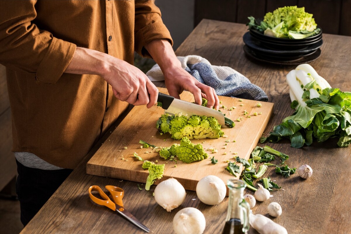 Fiskars - Hard Edge Santoku Kniv - 16 Cm