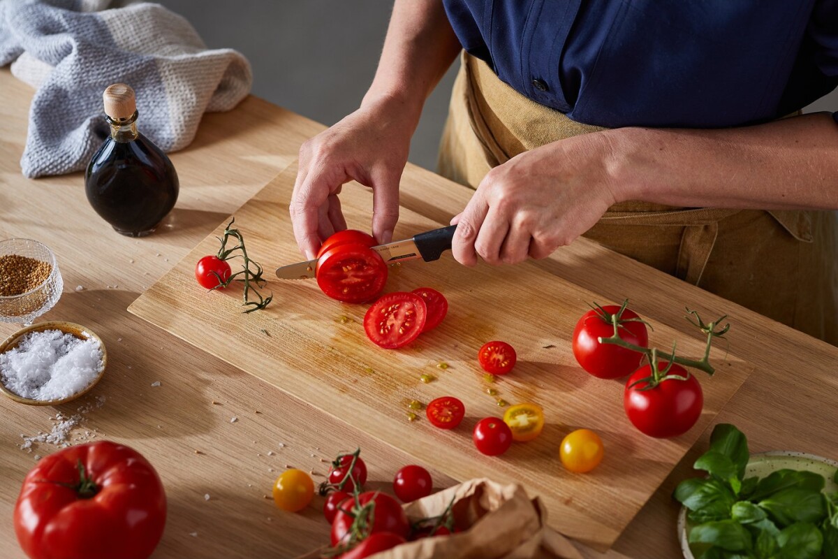 Fiskars - Hard Edge Tomatkniv - 11 Cm