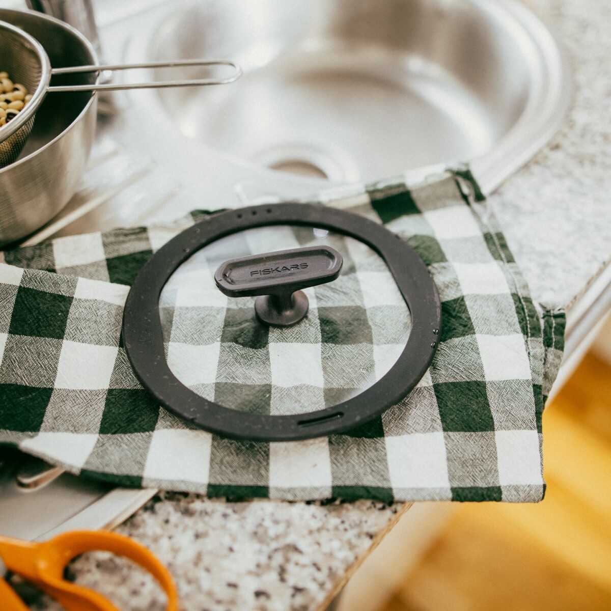 Fiskars - Hard Face - Kasserolle Med Låg - Non-Stick - Induktion