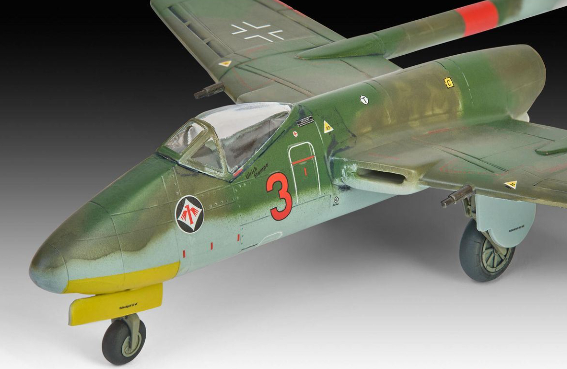 Revell 03761 - P-Series Focke-Wulf Flitzer - Build Paint - 1 72