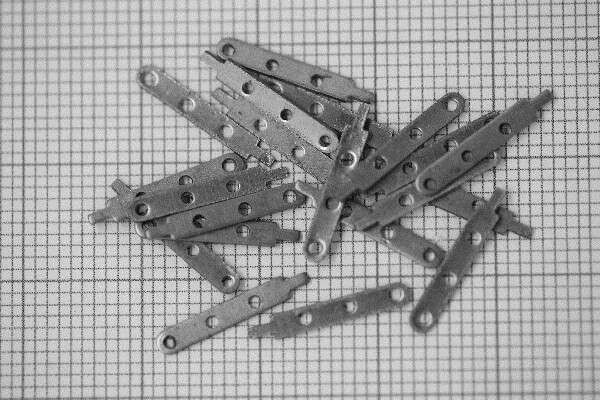 Gelænderstøtte 14Mm 3H 20- Brass Messing - 04-Bf-0145 - Billing Boats