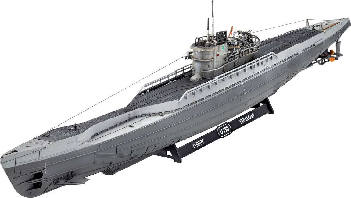 Revell - German Submarine Type Ix C40 U190 - 1 144 - Level 4 - 05167