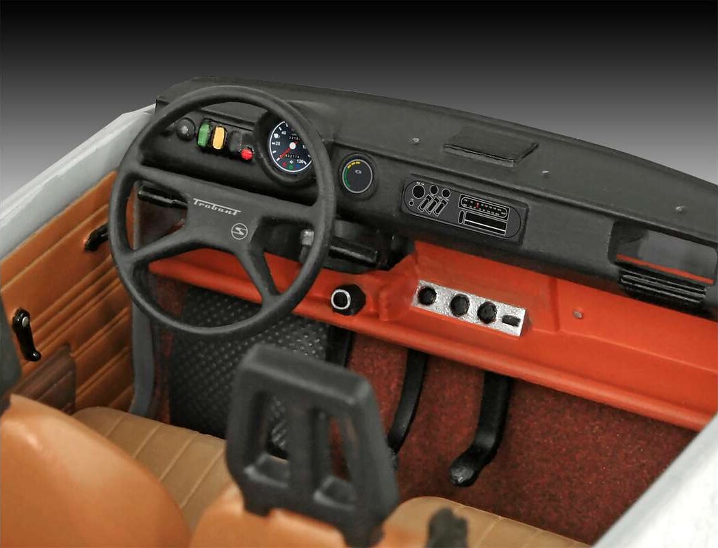 Revell - Trabant 601 Model Bil Byggesæt - 1 24 - 05630