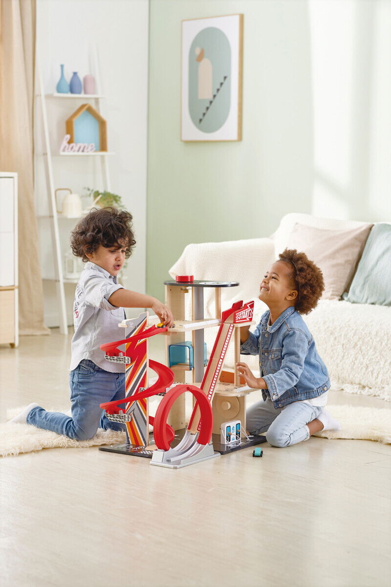 Hape - Parkeringshus - Stunt Garage - 59 Cm