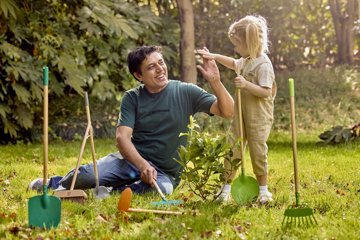 Hape - Pointed Garden Shovel - Spids Skovl Til Børn - Grøn