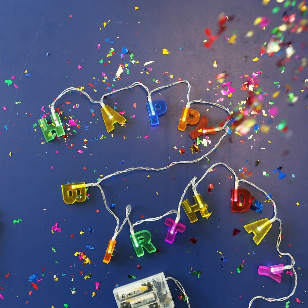 Kikkerland - Happy Birthday Guirlande Lyskæde - 120 Cm