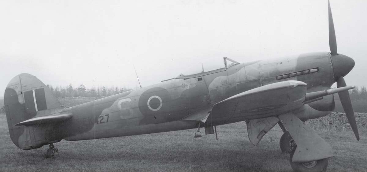 Airfix - Hawker Typhoon Mkib Modelfly Byggesæt - 1 72 - A02041B