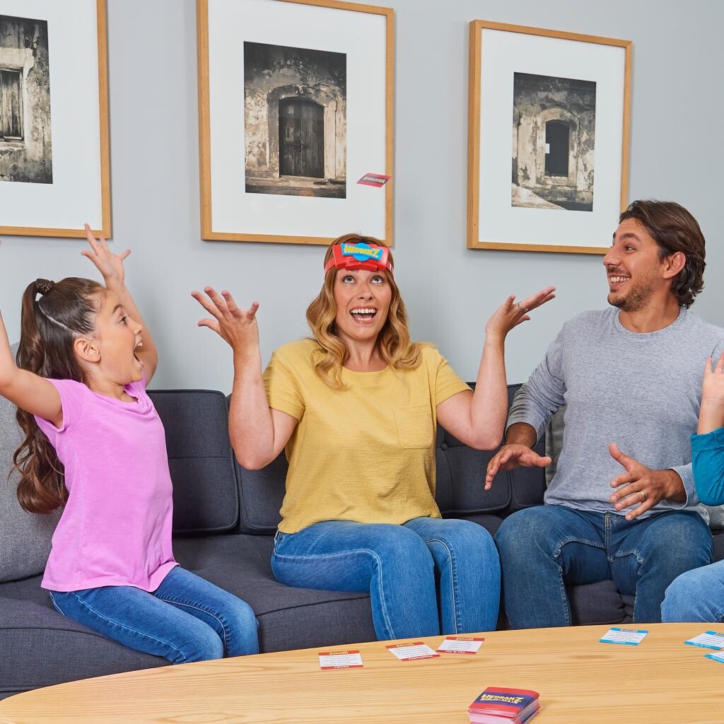 Hedbanz Blast Off