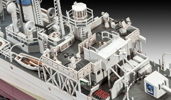 Revell - Hmcs Snowberry Flower Class Corvette Skib Byggesæt - 1 144 -