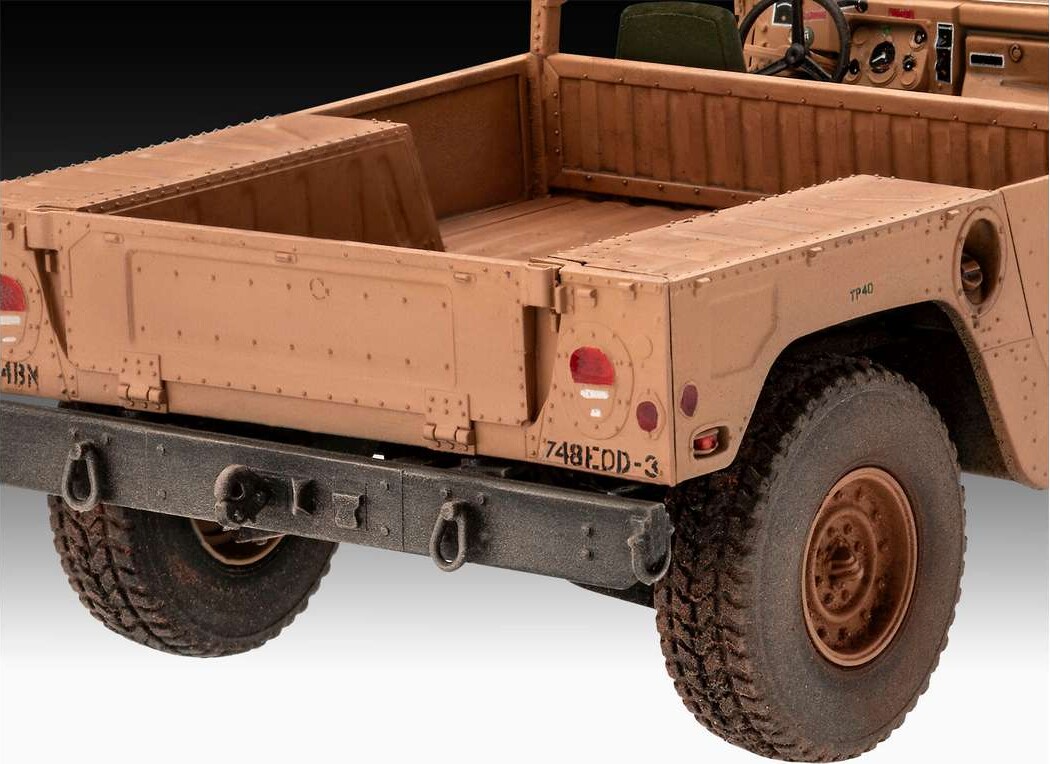 Revell - Hmmwv M1097A2 Model Bil Byggesæt - 1 35 - 03366
