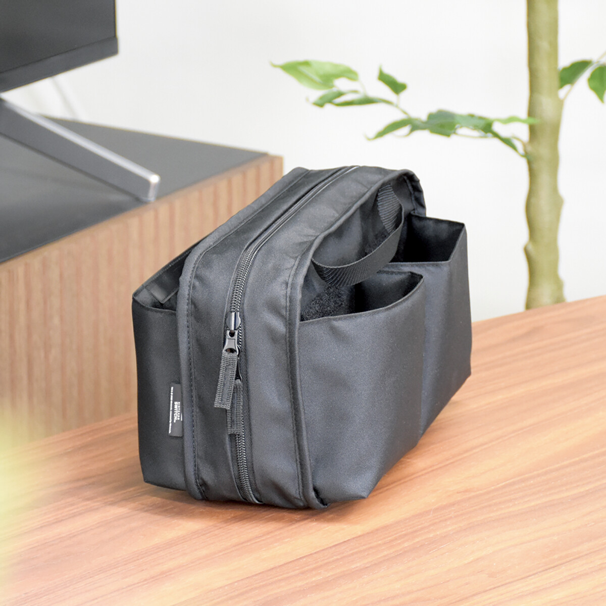 Hori - Reversible Travel Pouch - Black - Mid-Size