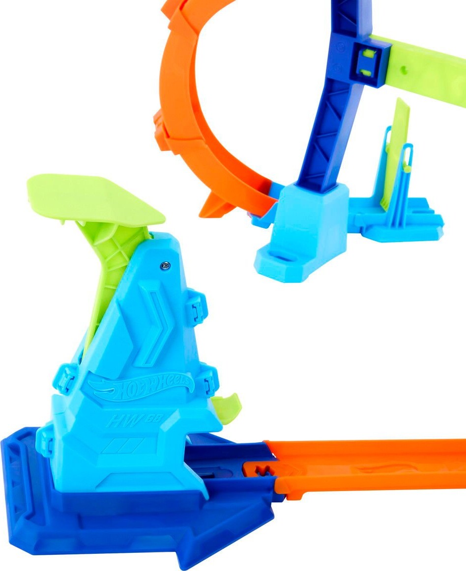 Hot Wheels - Stunt Tracks - Corkscrew Jump Champion