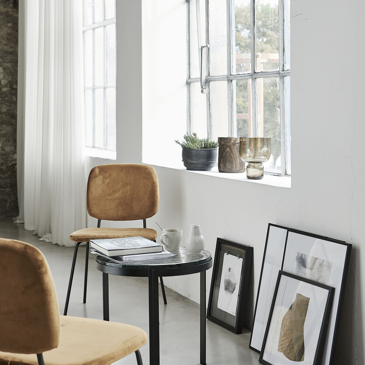 House Doctor - Sofabord - Hdsmoke - Sort - Ø 50 Cm