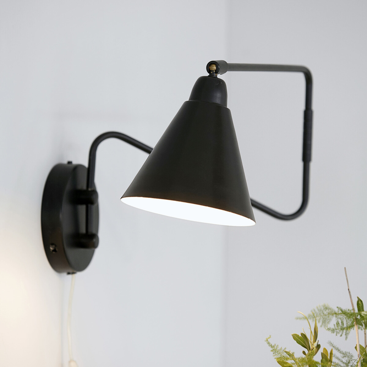 House Doctor - Væglampe - Game - Sort - L 70 Cm