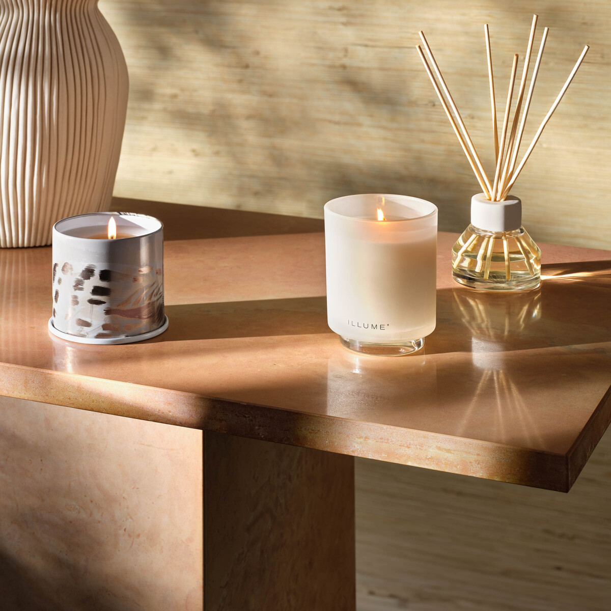 Illume - Duftlys - Driftwood - 50 Timer