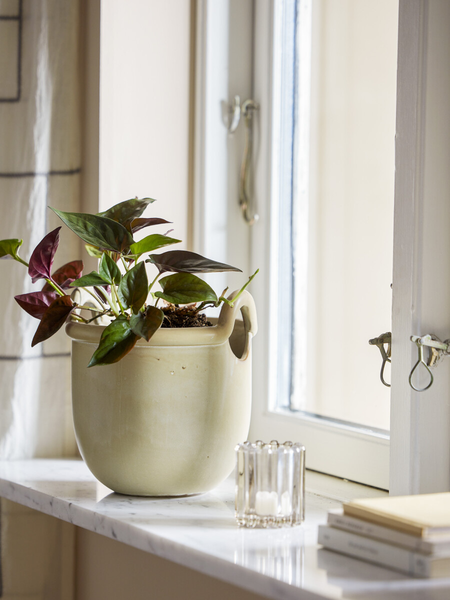 Bloomingville - Janti Urtepotteskjuler - Natur - Stentøj Keramik
