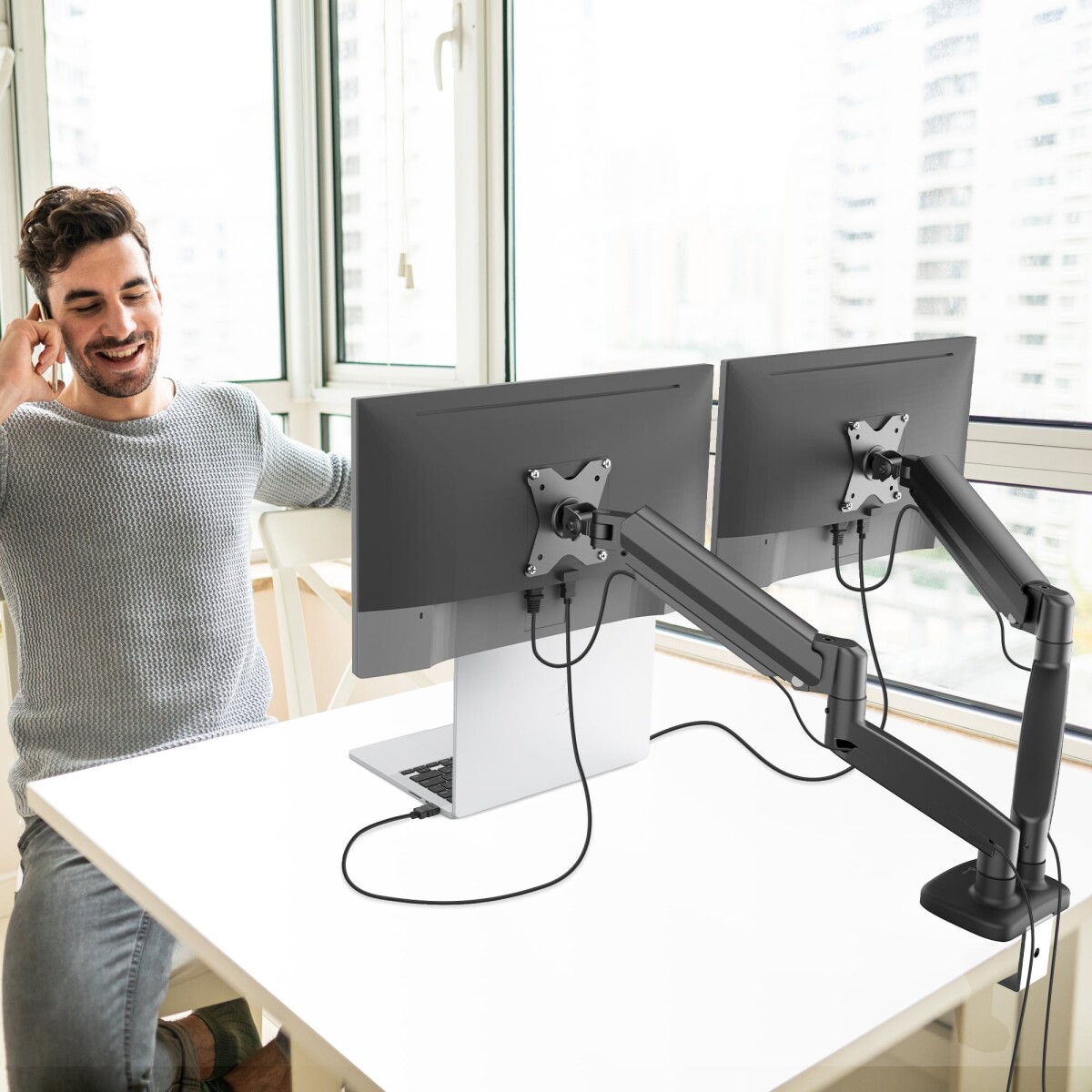 J5Create - Ergonomic Dual Monitor Mount