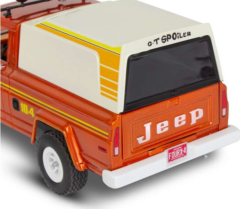 Revell - Jeep J-10 Pickup With Camper Byggesæt - 1 24 - 14568