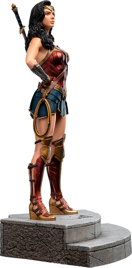 Justice League - Zack Snyder - Wonder Woman Statue - Skala 1 6