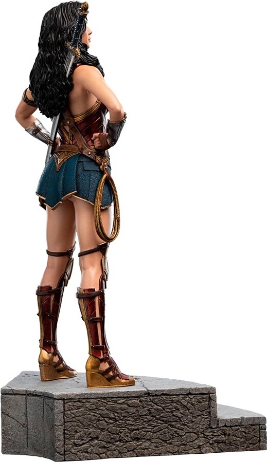 Justice League - Zack Snyder - Wonder Woman Statue - Skala 1 6