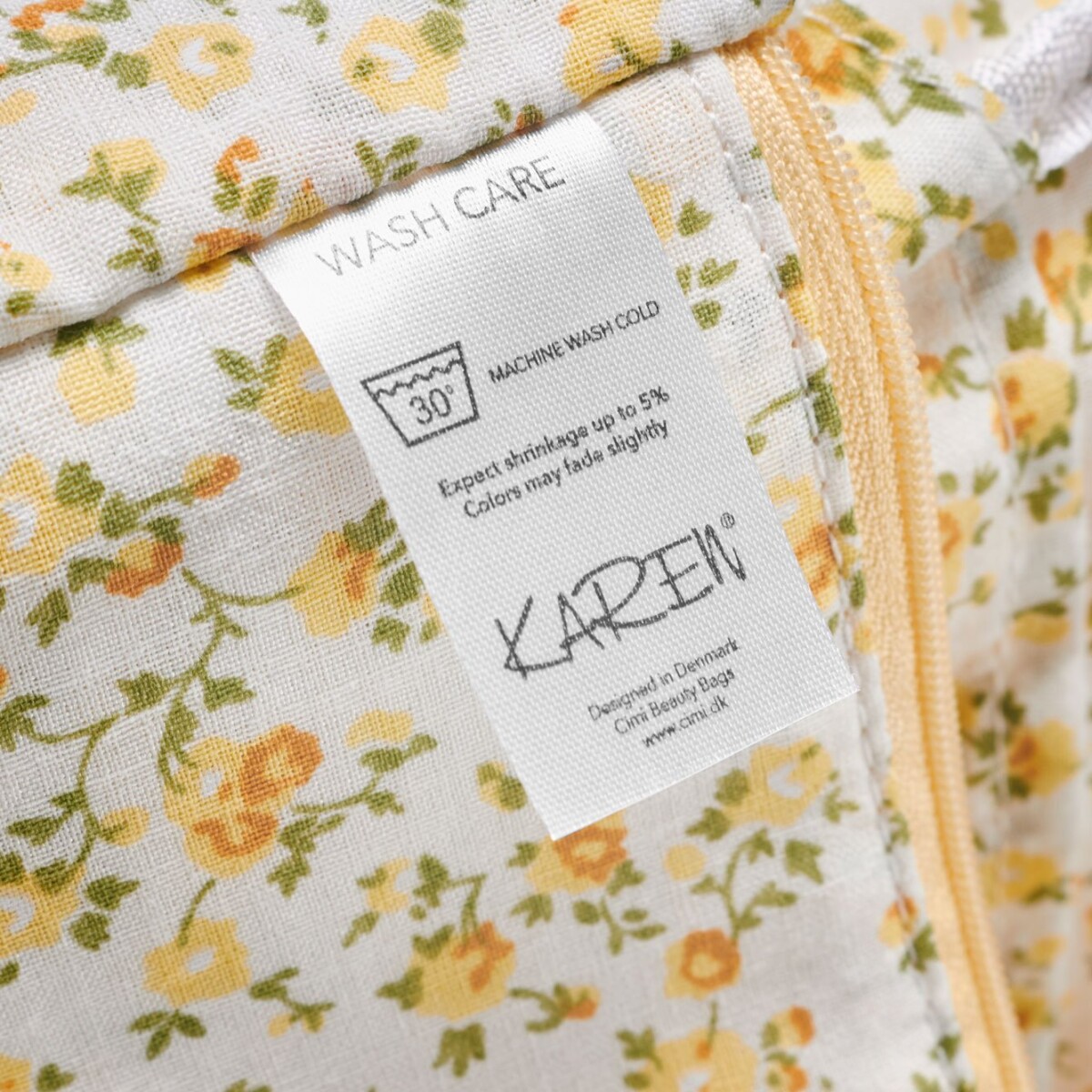 Karen - Stor Toilettaske - Gul-Ternet Quilt