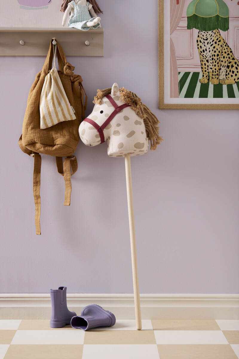 Kæphest Dotty - Hvid Med Pletter - 89 Cm Høj - Kids Concept