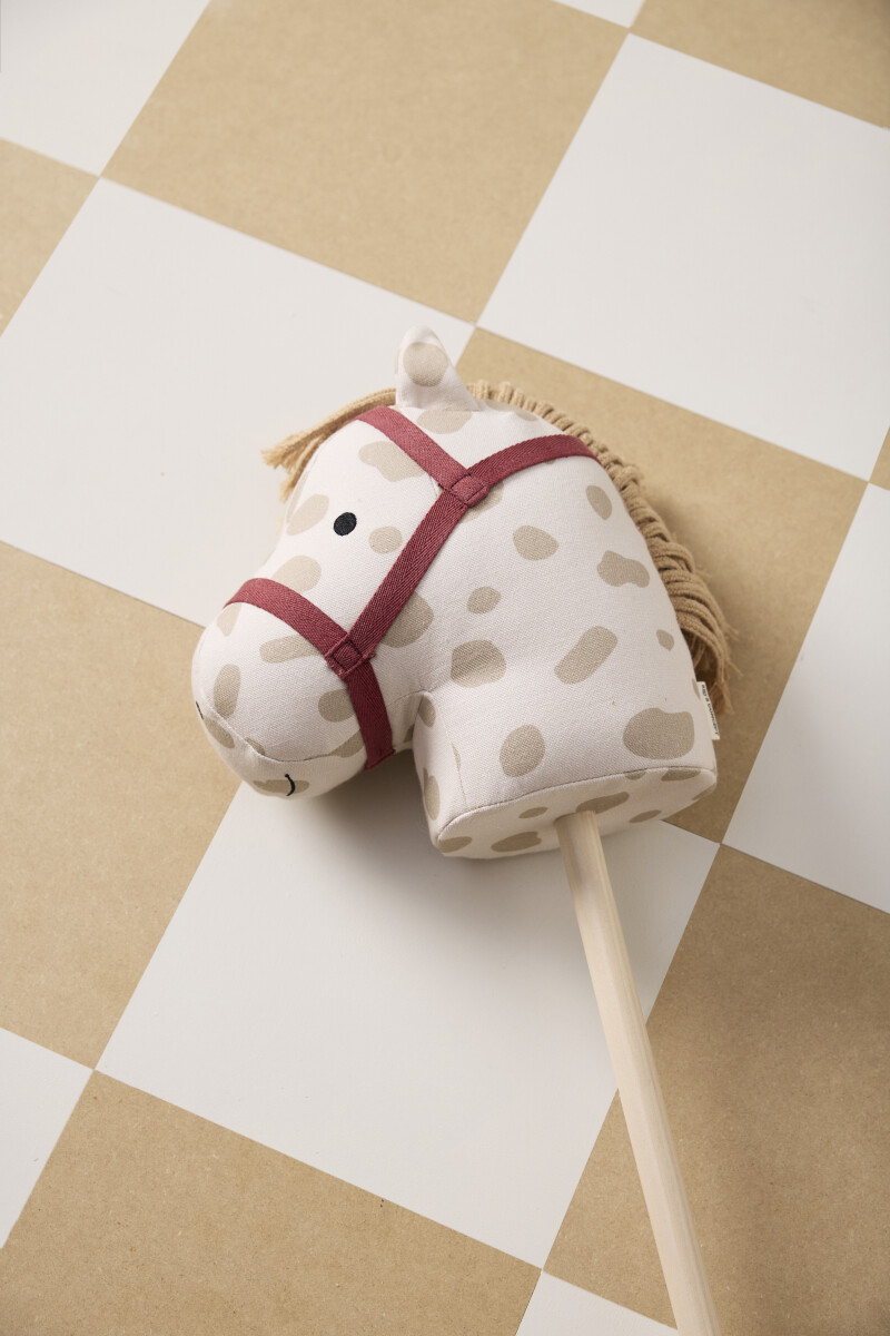 Kæphest Dotty - Hvid Med Pletter - 89 Cm Høj - Kids Concept