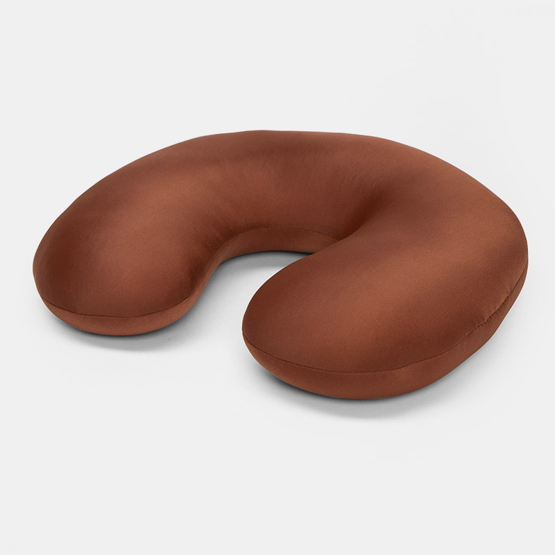 Kikkerland - Dachshund Pillow - Gravhund Nakkepude Og Bamse