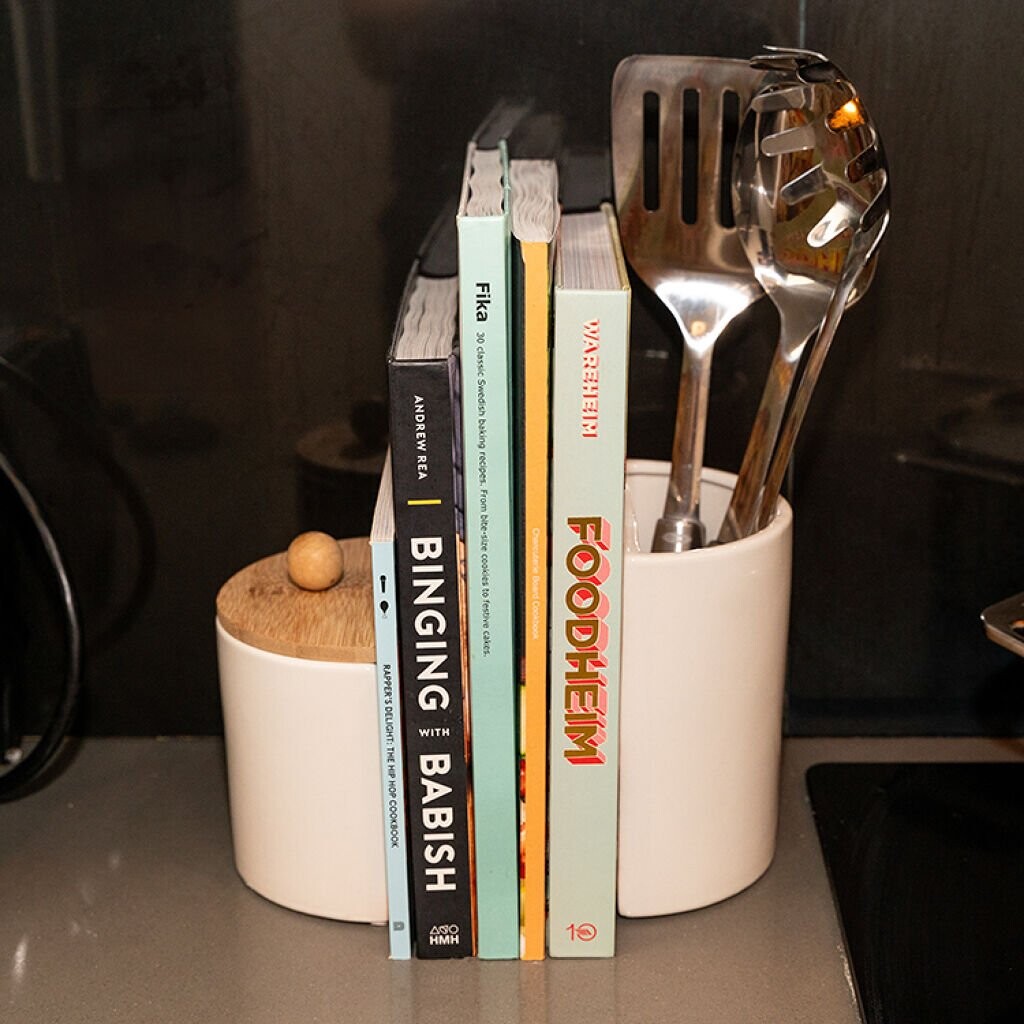 Bogstøtter Med Opbevaringsplads - Kikkerland