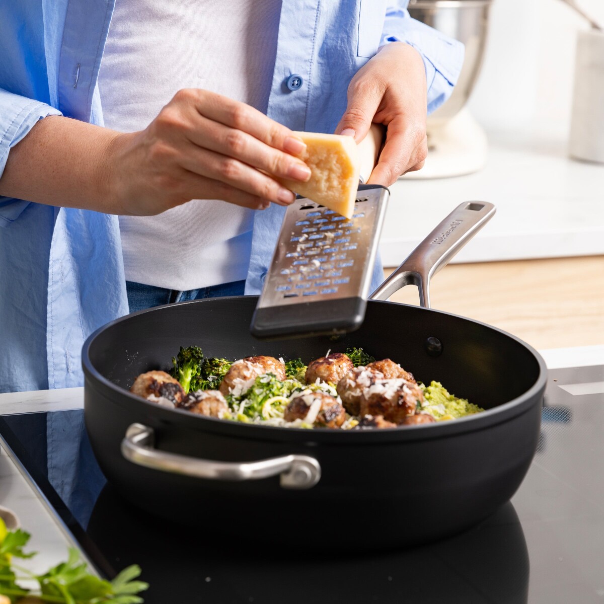 Kitchenaid - Forged Hardened Aluminium Skillet With Lid Helper Handle -