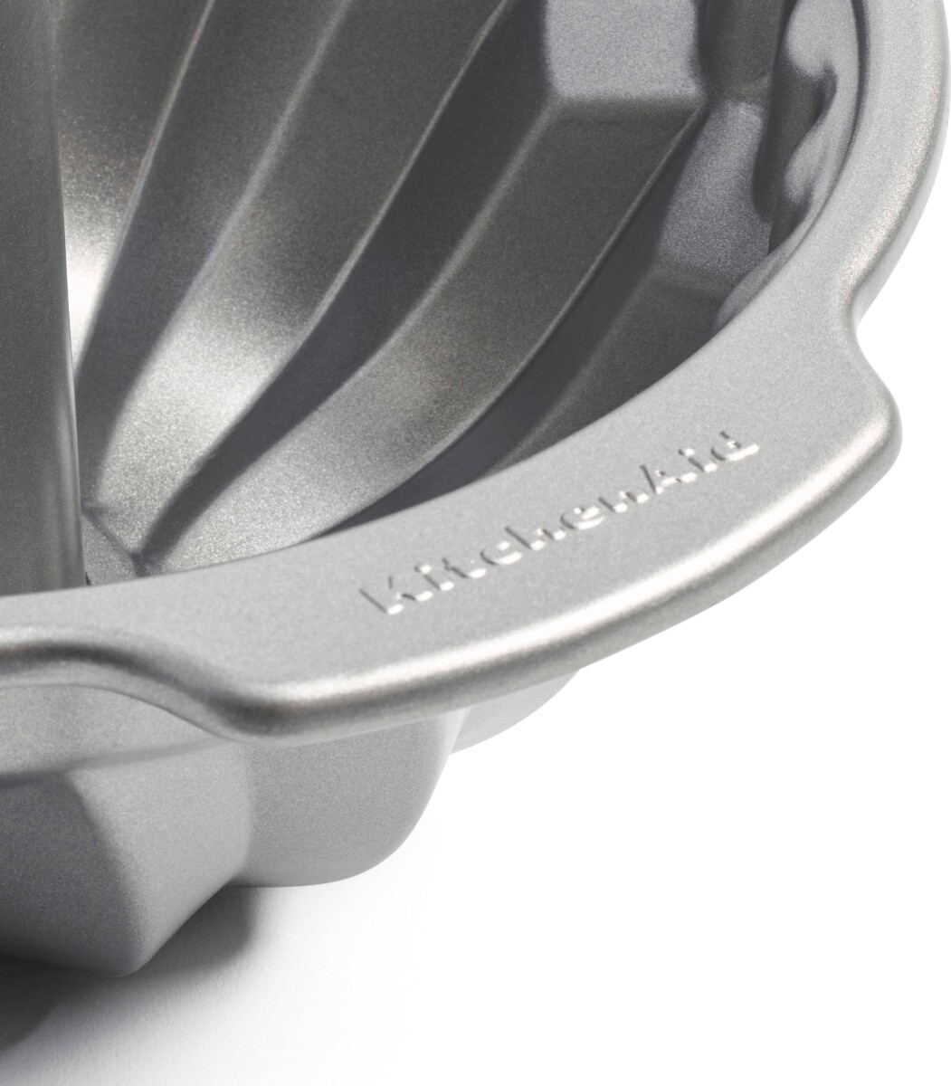 Kitchenaid - Metal Bakeware Bundtpan - Silver - 24 Cm
