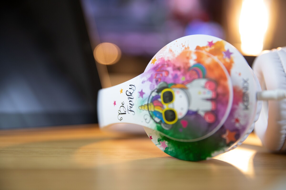 Konix Unik Wired Universal Headset Be Funky