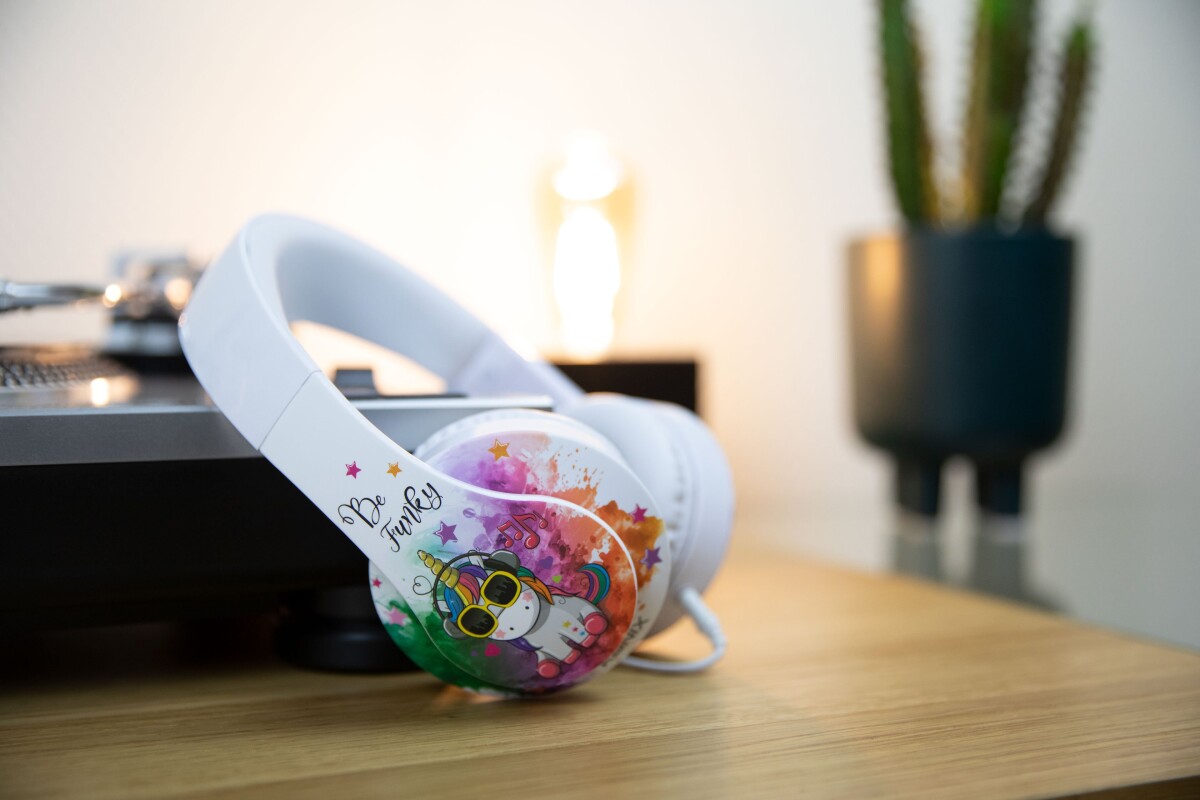 Konix Unik Wired Universal Headset Be Funky