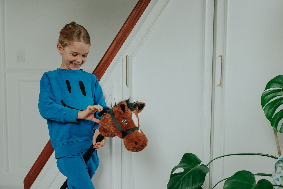 Krea - Kæphest - Mørk Brun