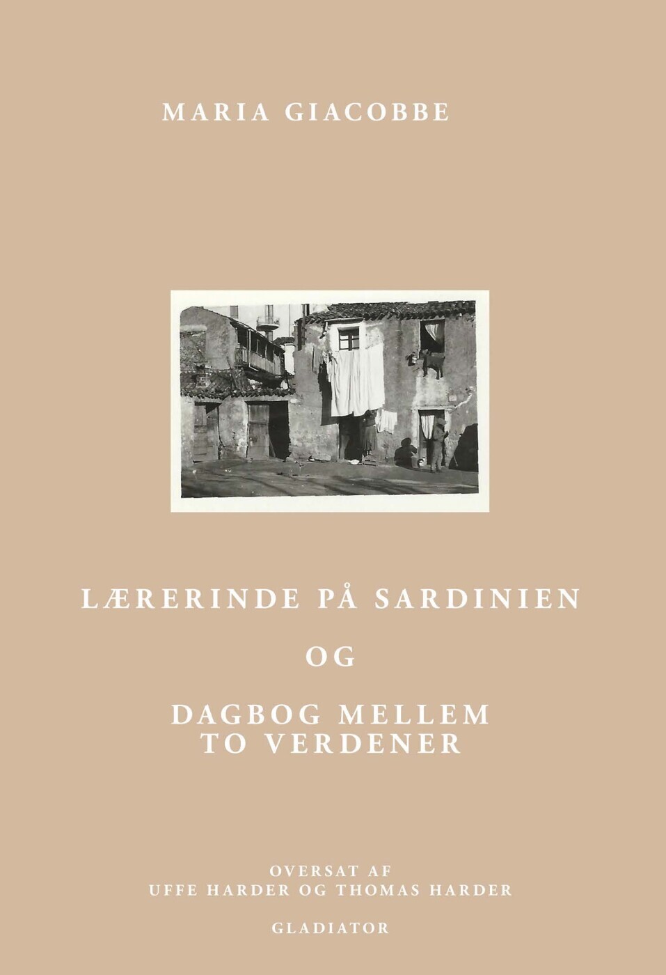 Lærerinde På Sardinien Og Dagbog Mellem To Verdener