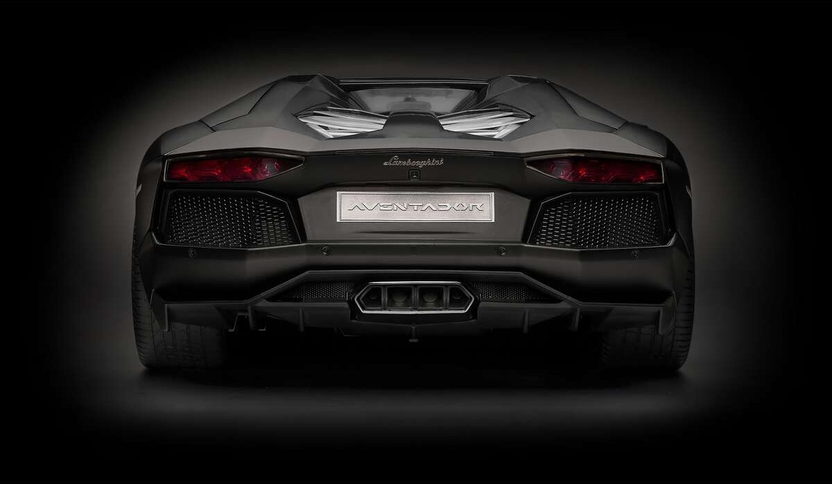 Pocher - Lamborghini Aventador Lp700-4 Roadster Nero Nemesi - 1 8 - Hk121F