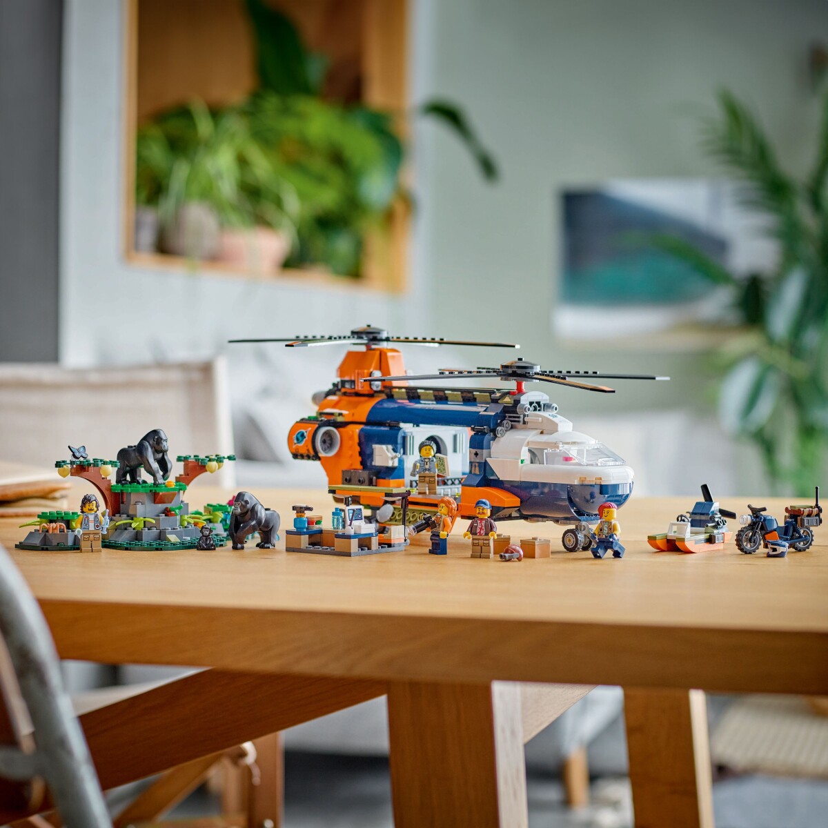 Lego City - Jungleeventyr - Helikopter Og Ekspeditionsbase - 60437