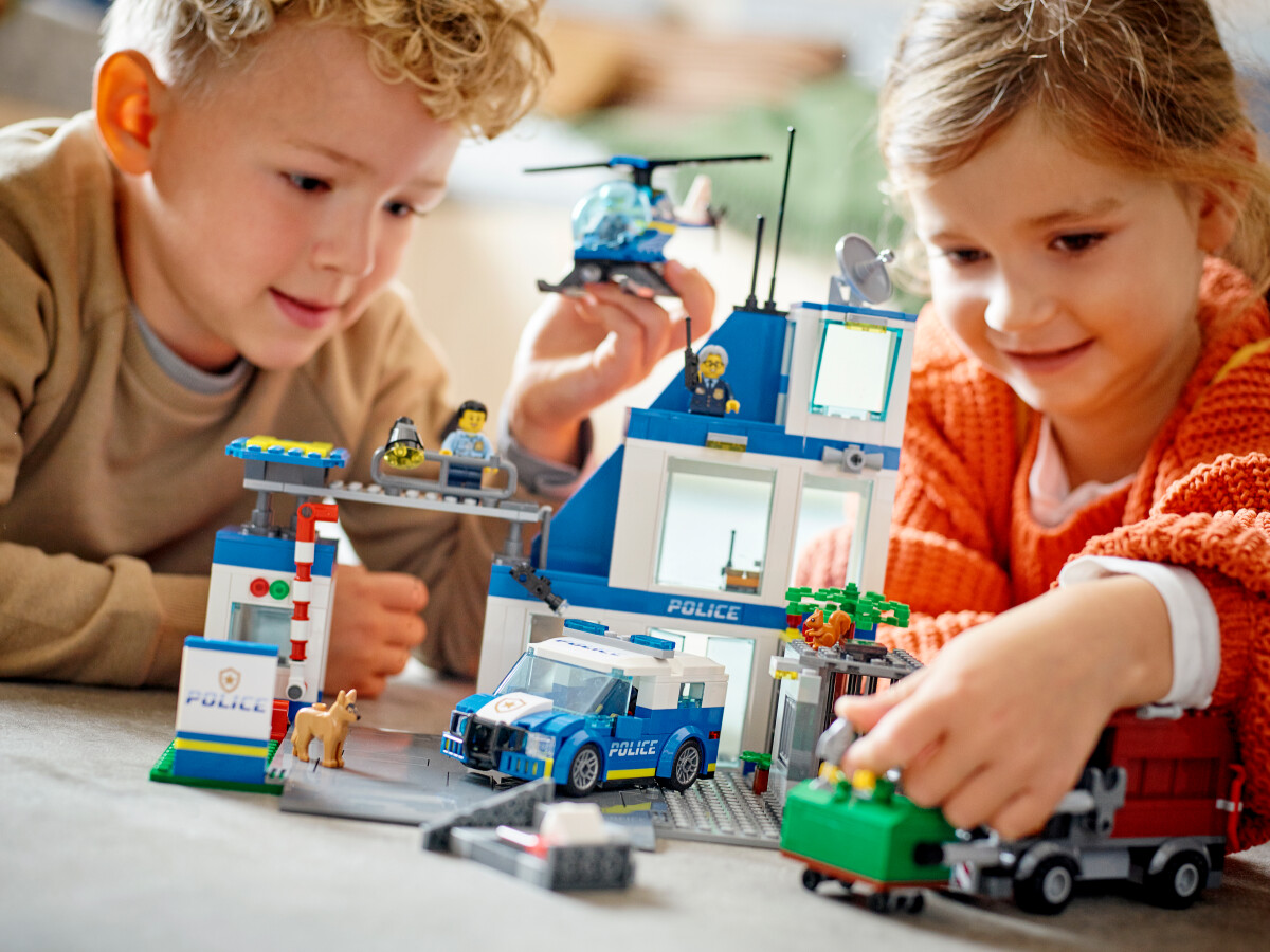 Lego City - Politistation - 60316