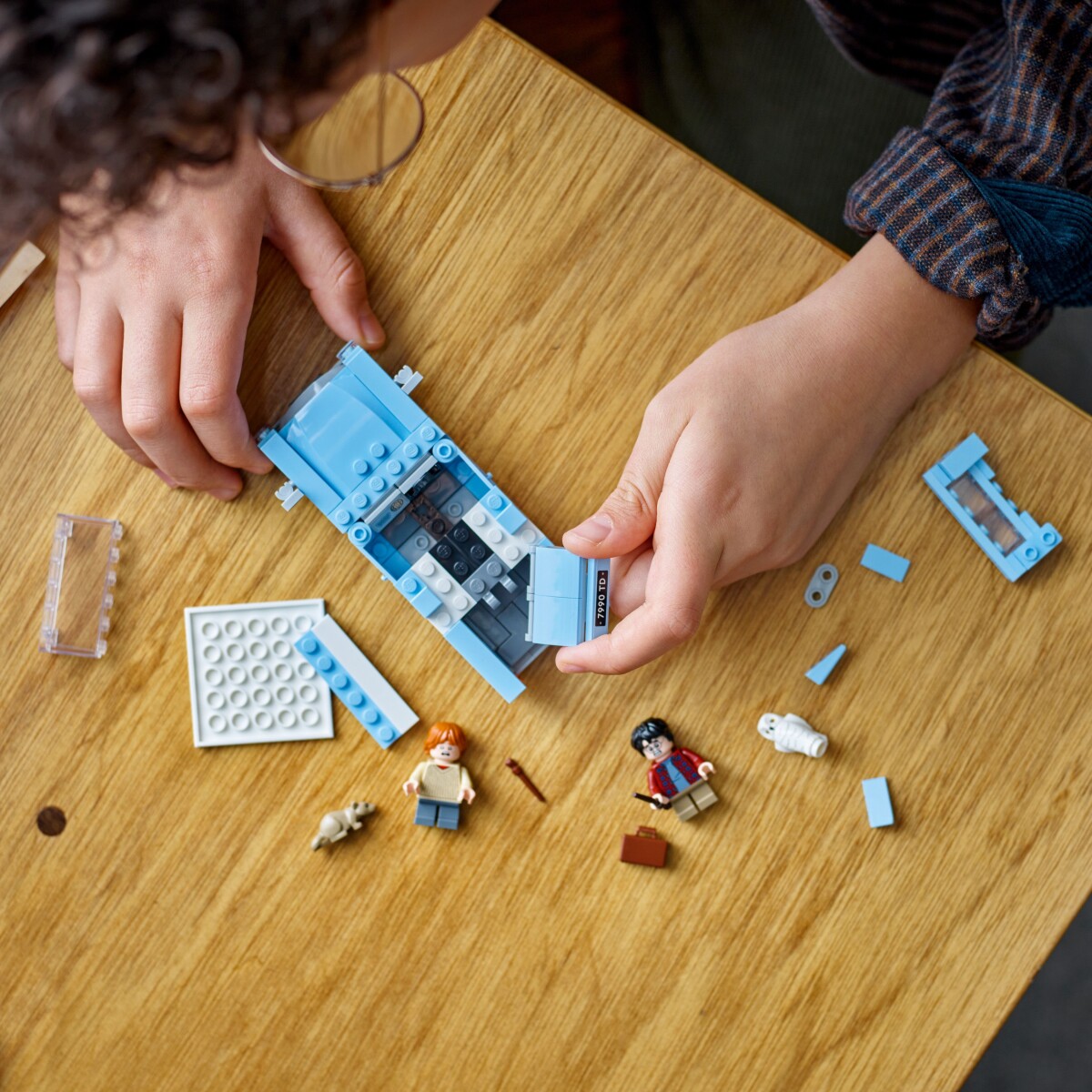 Lego Harry Potter - Ford Anglia Flyvende Bil - 76424