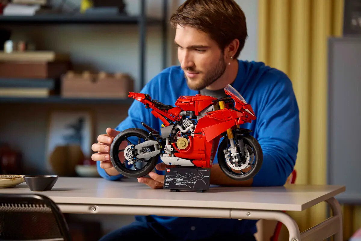 Lego Technic - Ducati Panigale V4 S-Motorcykel - 42202