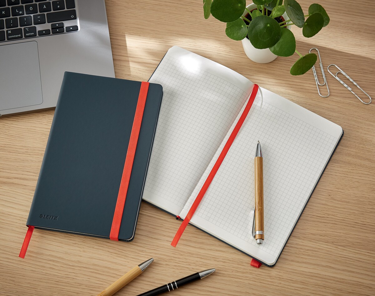 Leitz - Cosy Notesblok - Hard Cover - Medium - Grå - Ternet