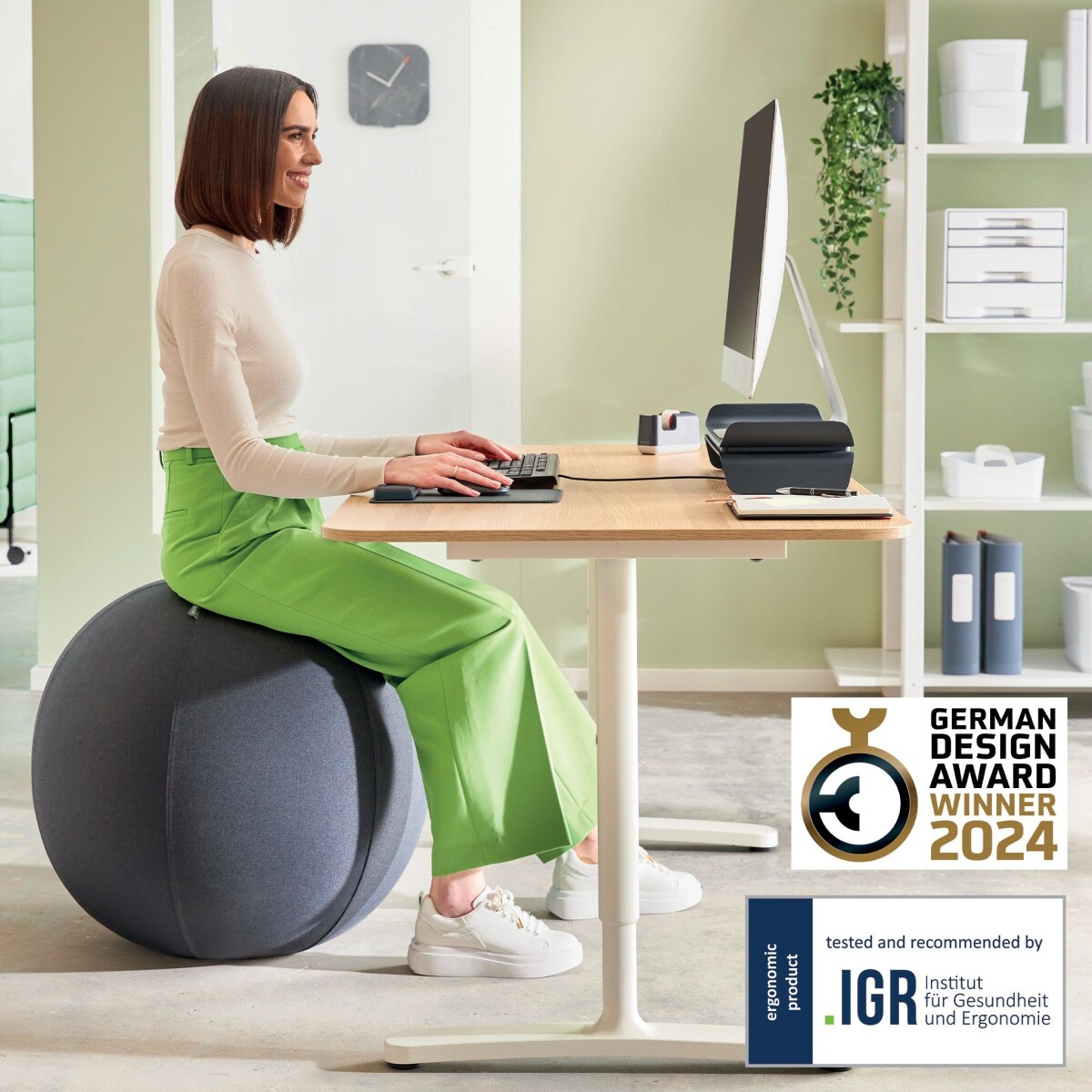 Leitz - Ergonomisk Balancebold Med Anti Rul - 55 Cm - Mørkegrå